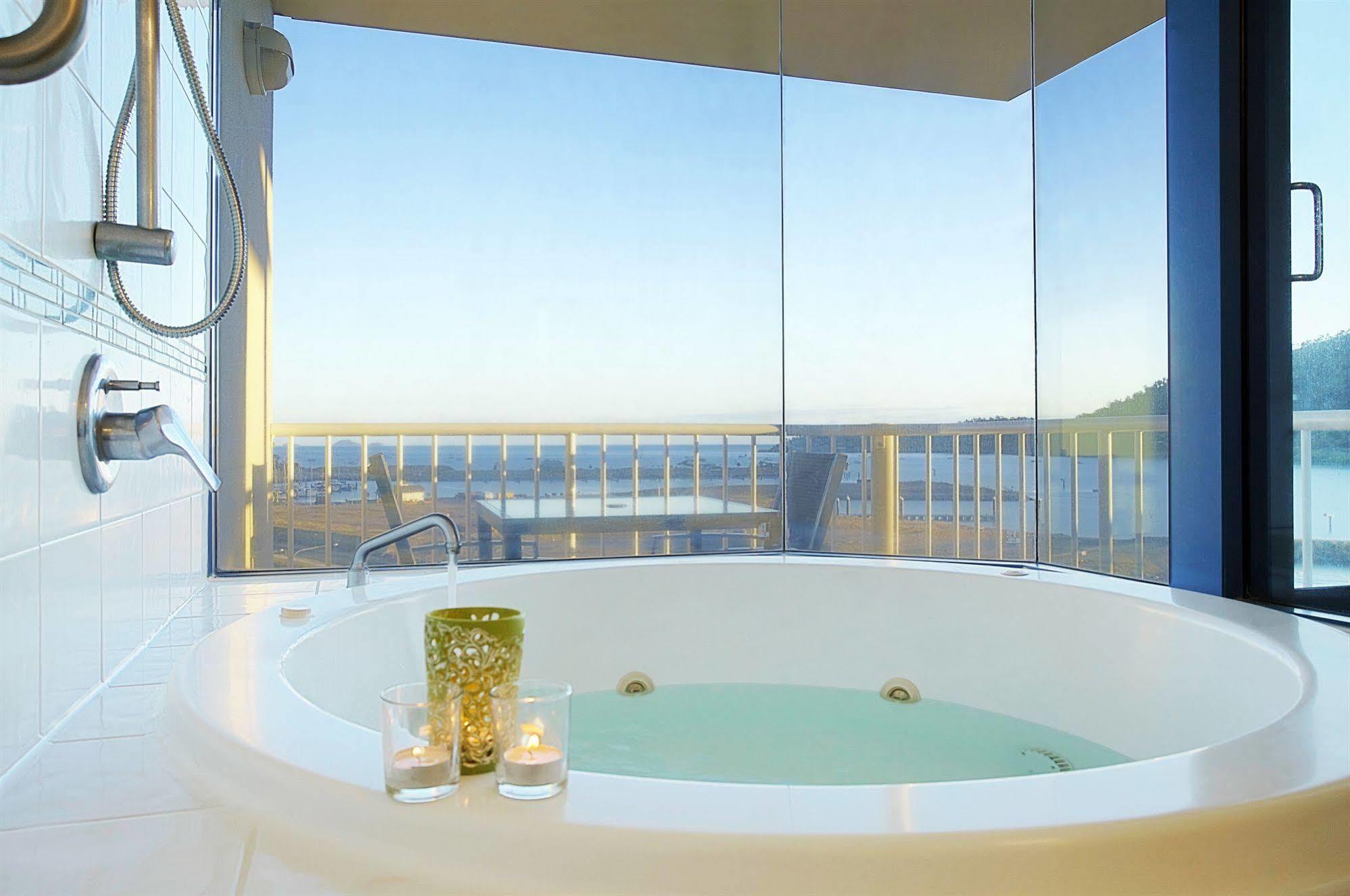 At Whitsunday Vista Holiday Apartments Airlie Beach Exterior photo